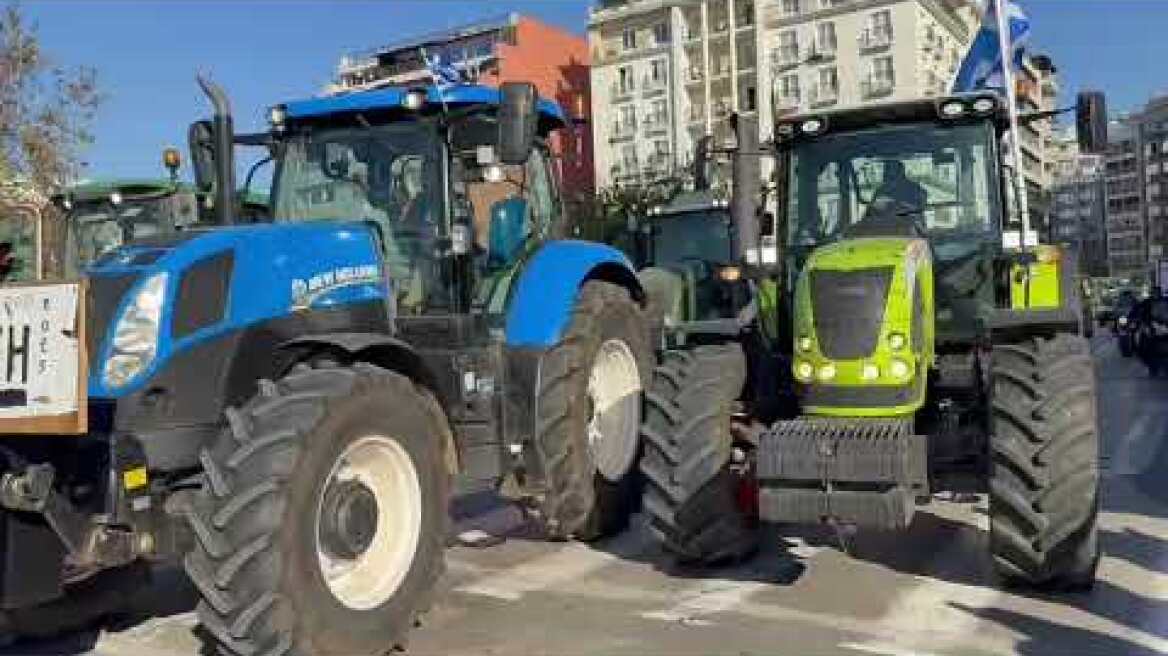 Έφτασαν οι αγρότες στο λιμάνι της Θεσσαλονίκης (5)